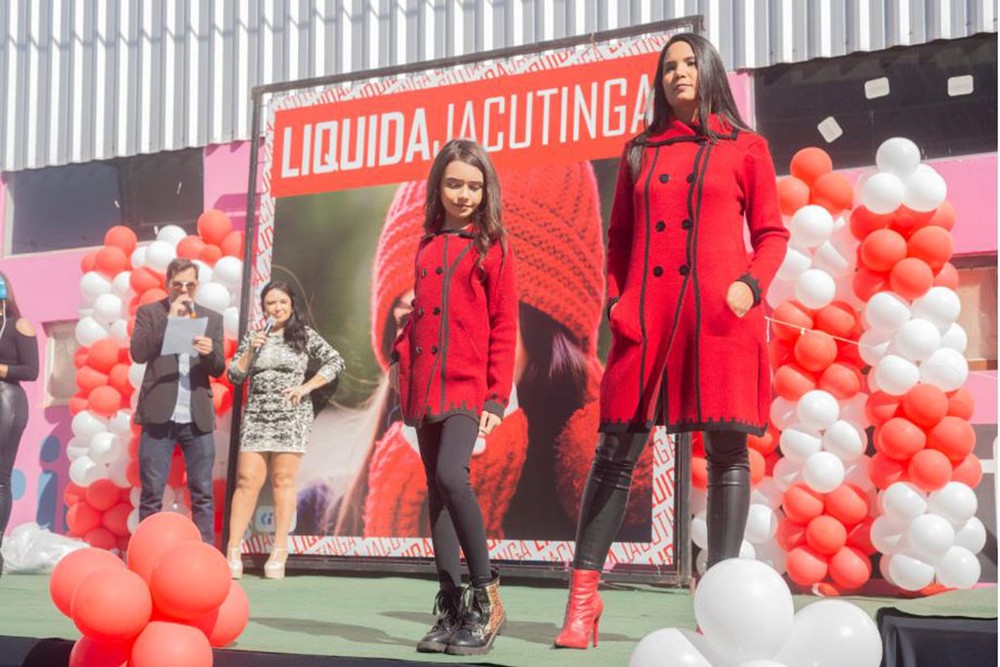 Desfile de moda no Liquida Jacutinga