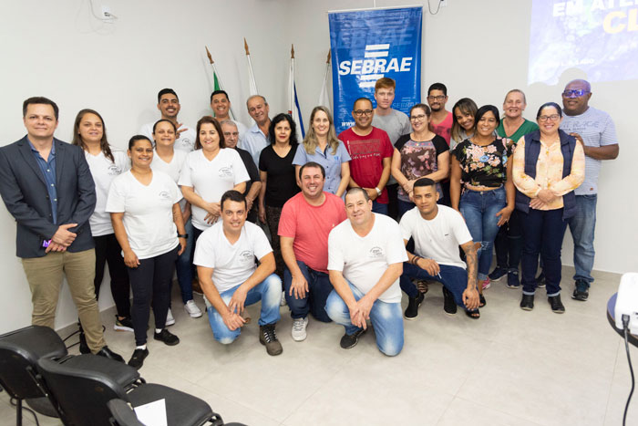 Oficina A Arte da Excelência em Atendimento e Motivação em Vendas - ACIJA e Sebrae