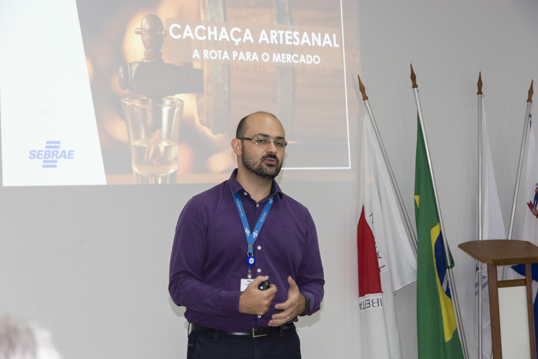 Palestra Formalização para Produtores de Cachaça - ACIJA