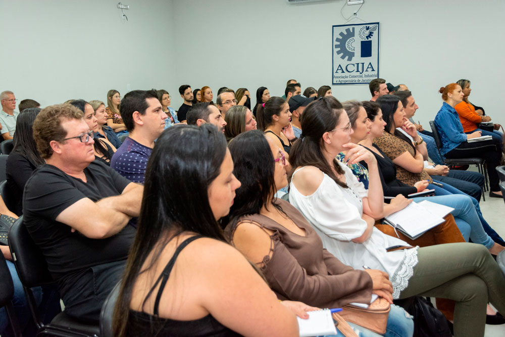 Palestra Regulamentação de Etiquetas - ACIJA